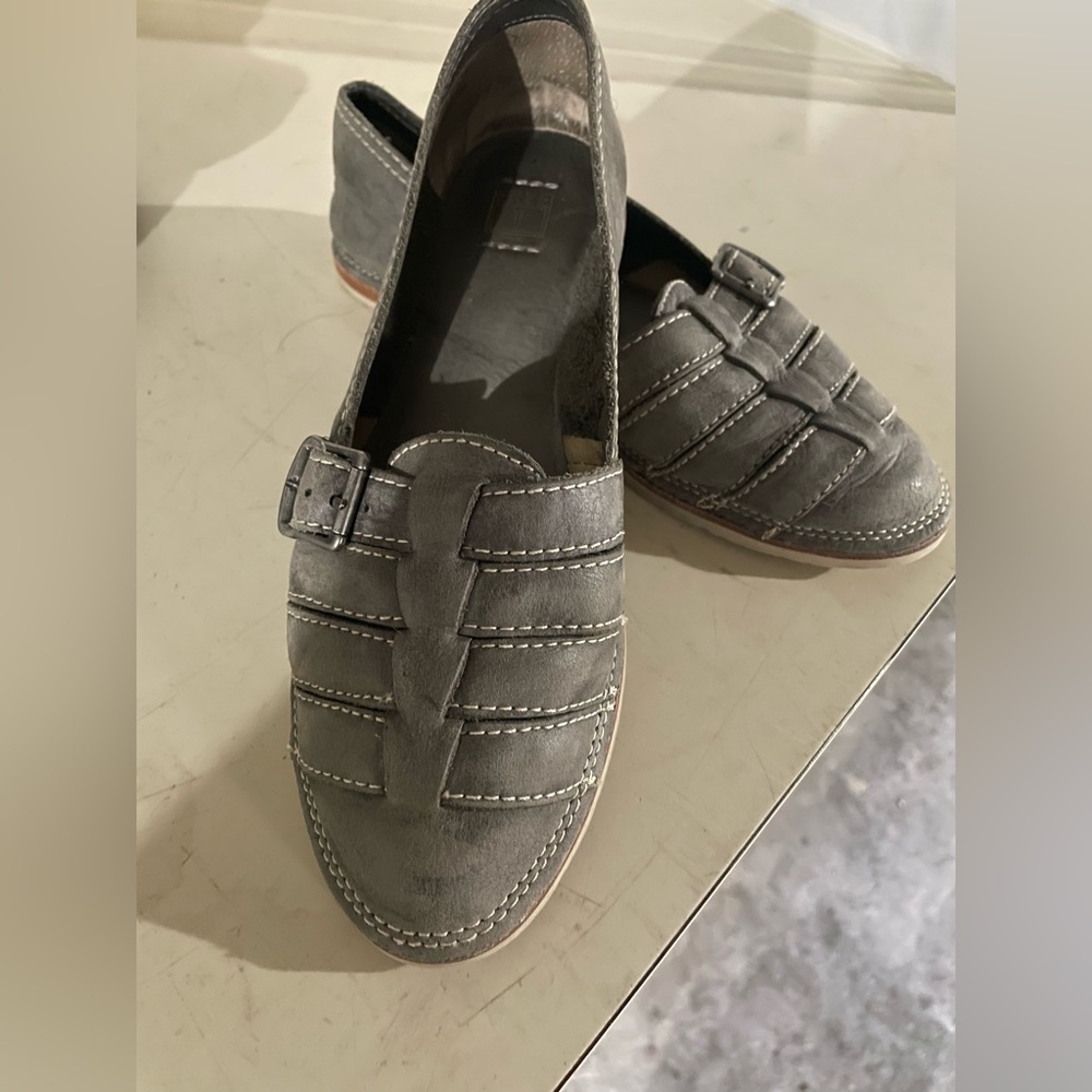 Frye Fisherman leather flats